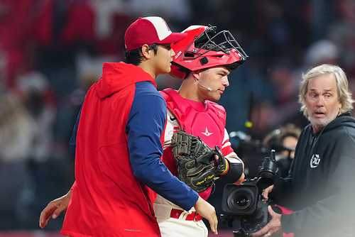 ローガン・オホッピー　ボブルヘッド　エンゼルス Logan O'Hoppe 1200px-Logan_O’Hoppe_2023-04-